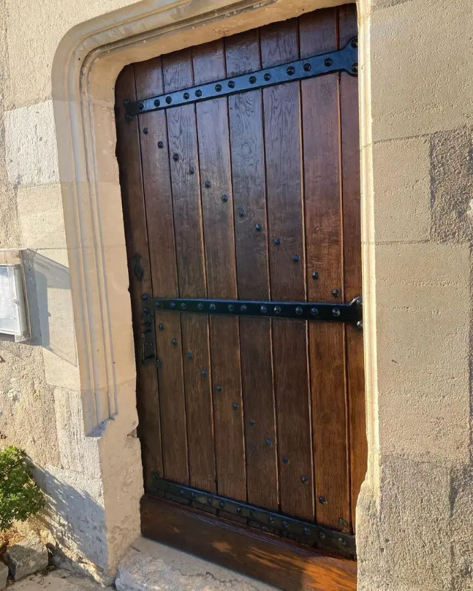 Portes et volets extérieurs en bois fabriqués sur mesure à Plan-de-Cuques